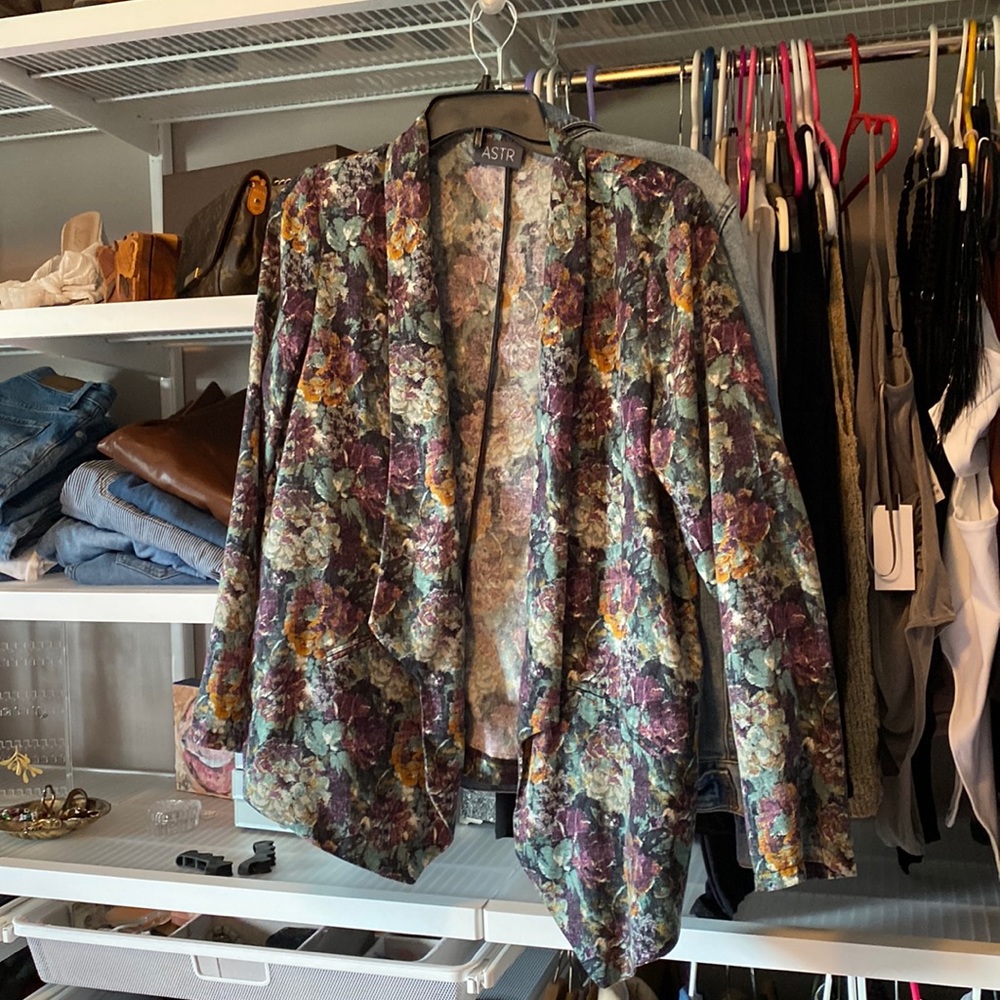 ASTR Floral Blazer